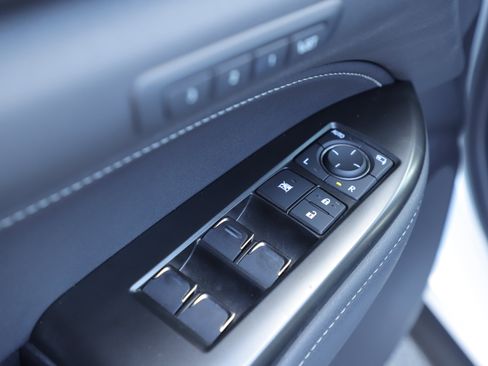 Used 2024 Lexus NX 250 FWD image 13