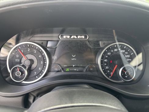 New 2026 RAM 1500 Laramie AWD/4WD image 17