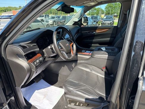 Used 2016 Cadillac Escalade ESV Premium AWD/4WD image 31