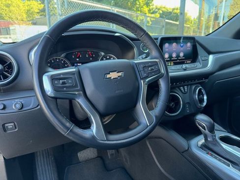 Used 2020 Chevrolet Blazer LT FWD image 6