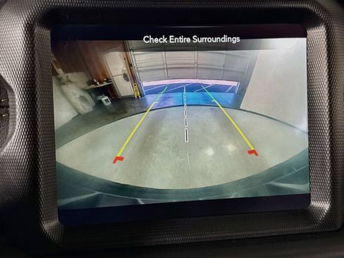 Used 2023 Jeep Wrangler Unlimited Sahara AWD/4WD image 40