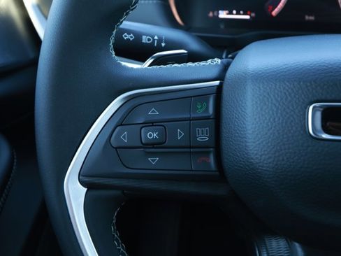 New 2025 Jeep Grand Cherokee Laredo X image 13