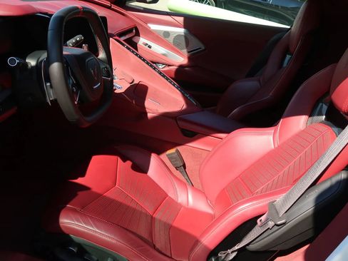 Used 2021 Chevrolet Corvette Stingray Premium Cpe w/ Battery Protection Package RWD image 19