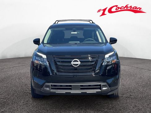 New 2025 Nissan Pathfinder SV w/ Black Appearance Package image 2