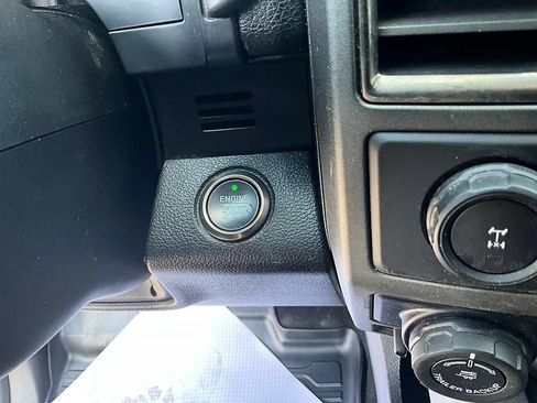 Used 2017 Ford F150 Raptor w/ Equipment Group 802A Luxury AWD/4WD image 19