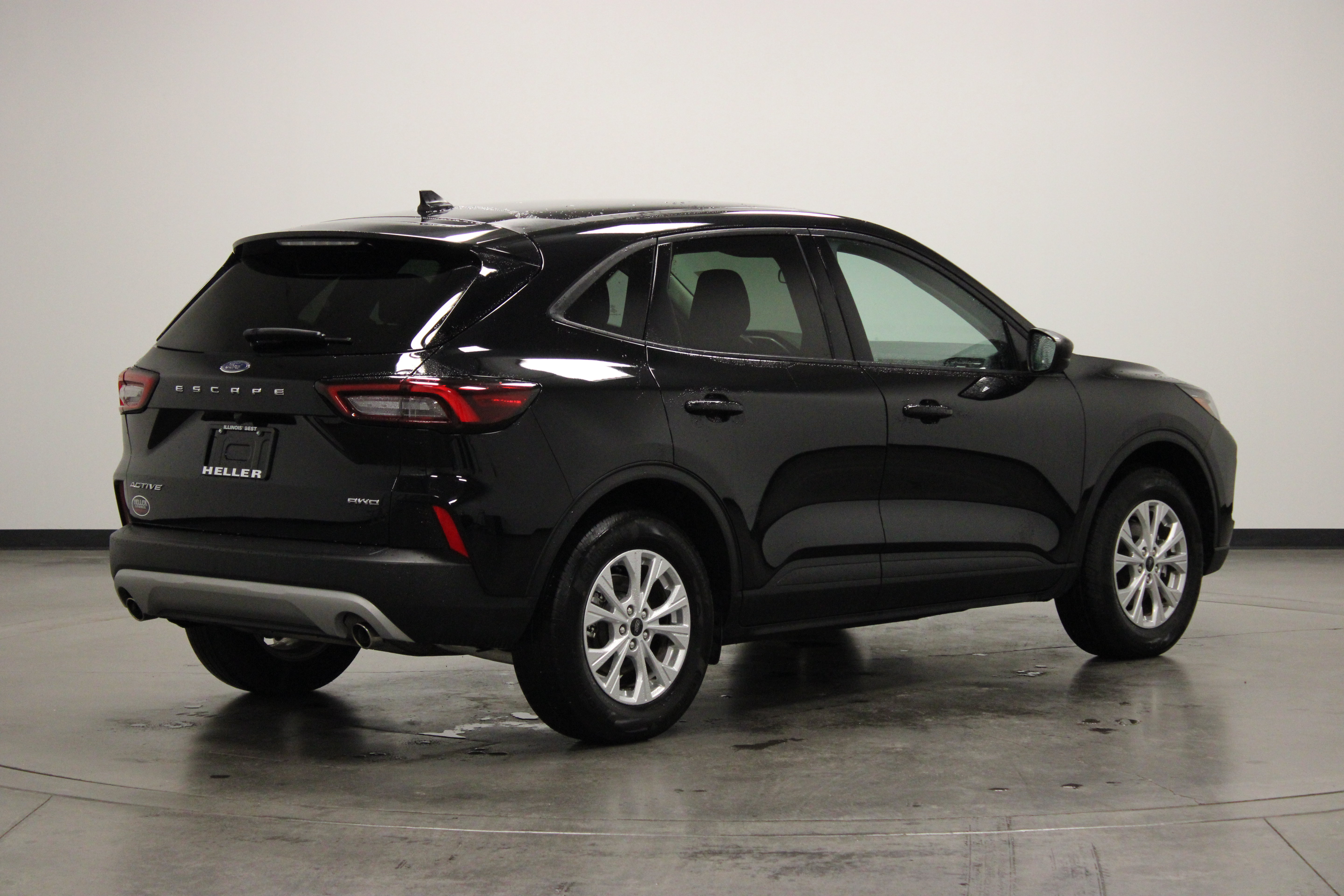 Used 2025 Ford Escape Active AWD/4WD image 8