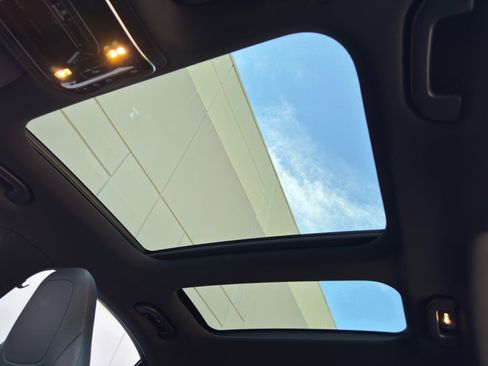 Used 2024 Mercedes-Benz C 63 AMG S image 12