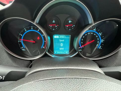 Used 2016 Chevrolet Cruze LT w/ Sun And Sound Package image 14