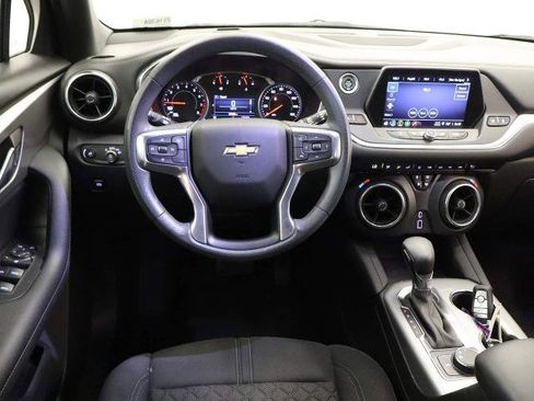 Used 2021 Chevrolet Blazer LT FWD image 11