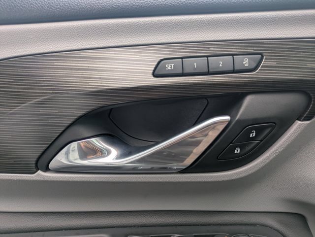 Used 2024 GMC Terrain SLT FWD image 35