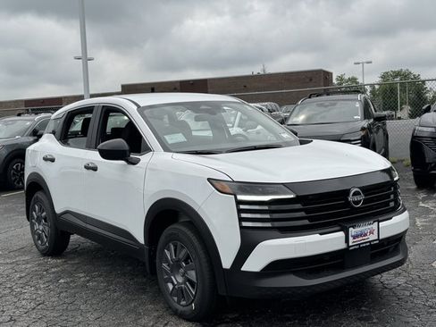 New 2026 Nissan Kicks S FWD image 2