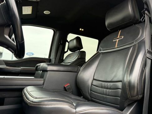 Used 2024 Ford F250 Platinum image 15