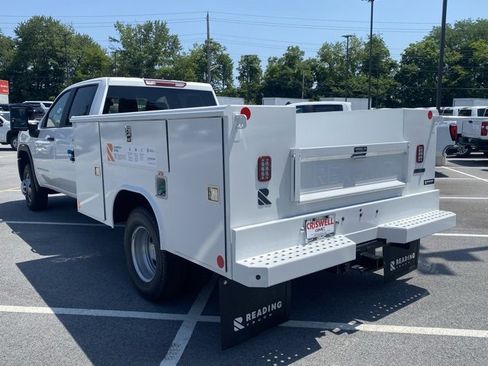 New 2025 GMC Sierra 3500 Pro w/ Convenience Package image 5