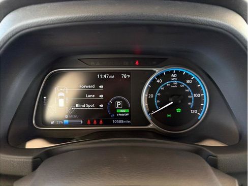 Used 2025 Nissan Leaf S FWD image 16