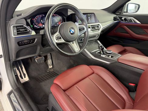 Used 2022 BMW 430i Coupe w/ M Sport Package image 4