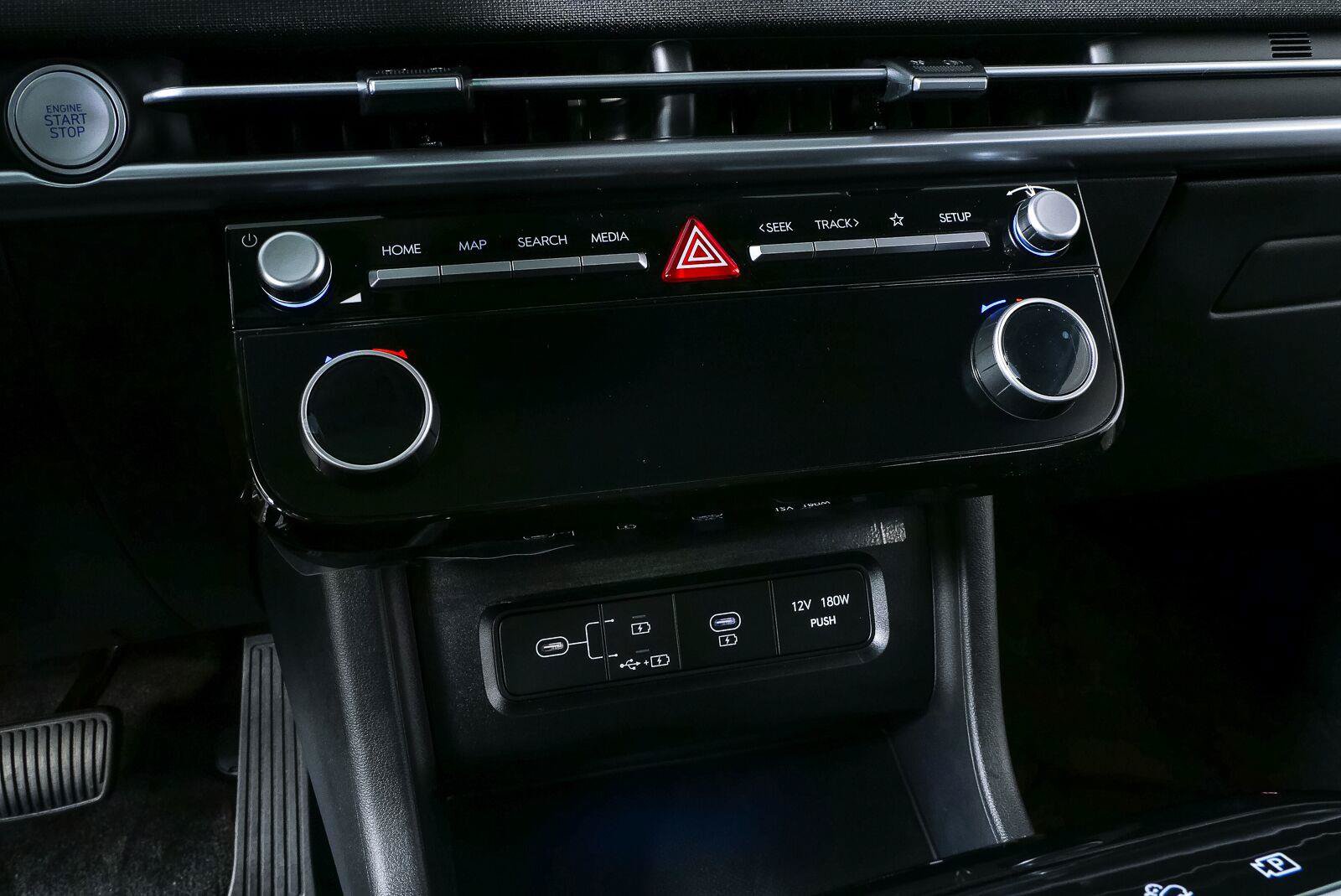 New 2026 Hyundai Tucson Limited AWD/4WD image 17