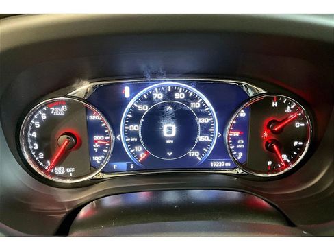 Used 2023 GMC Acadia Denali w/ Denali Ultimate Package AWD/4WD image 21