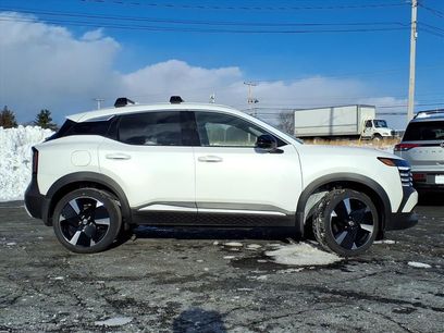 New 2026 Nissan Kicks SR w/ Cold Weather Package