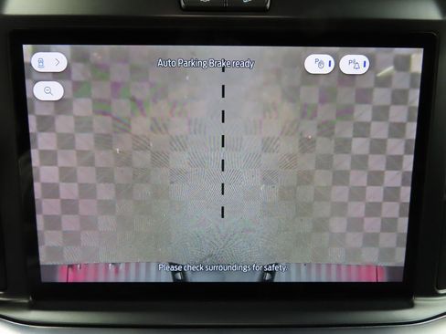 Used 2025 Ford F250 Platinum w/ FX4 Off-Road Package image 17