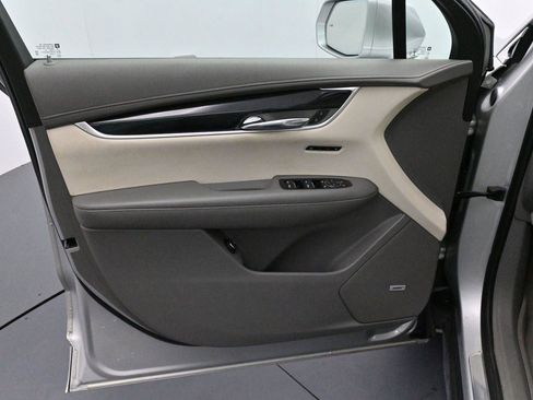 Used 2020 Cadillac XT6 Premium Luxury AWD/4WD image 12