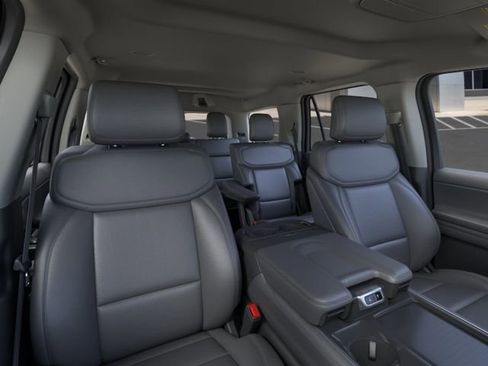 New 2026 Ford Expedition Active RWD image 10