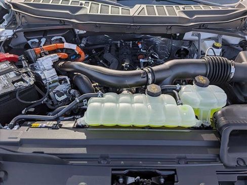 New 2025 Ford F150 Lariat w/ Equipment Group 502A High image 18