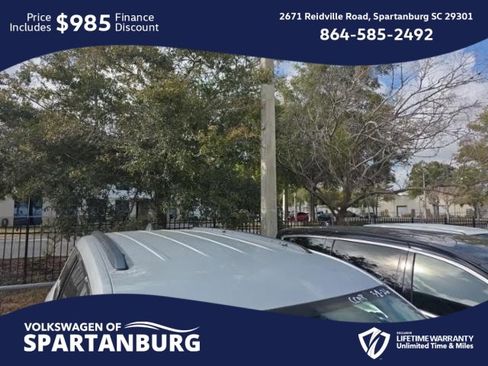 Used 2023 Jeep Grand Cherokee L Laredo image 5