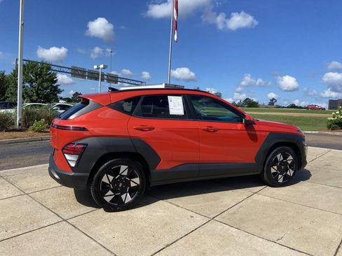 Used 2025 Hyundai Kona SEL FWD image 14