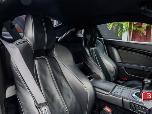 Used 2007 Aston Martin V8 Vantage Coupe RWD image 37