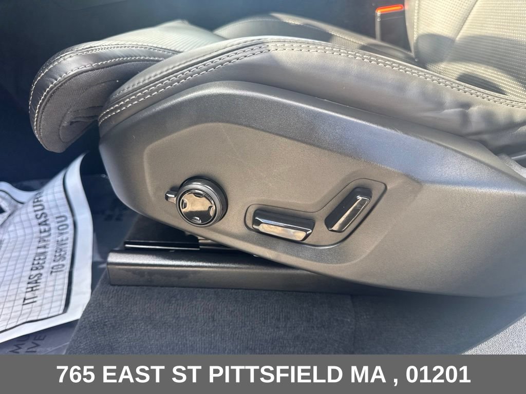 Used 2025 Volvo XC90 B6 Ultra w/ Protection Package Premier AWD/4WD image 15