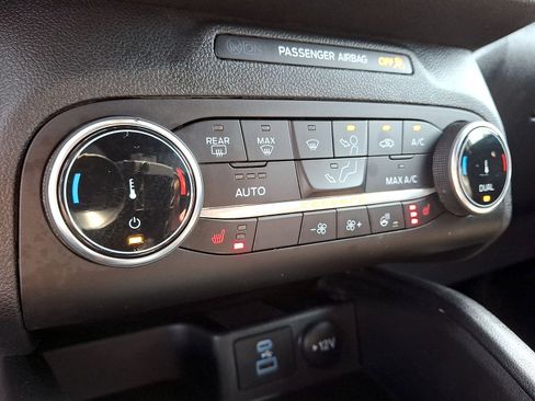 Used 2023 Ford Escape ST-Line Select AWD/4WD image 19
