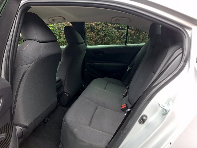 Used 2022 Toyota Corolla LE FWD image 8