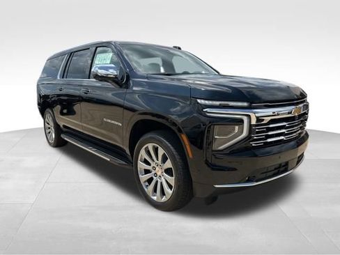 New 2025 Chevrolet Suburban Premier image 7