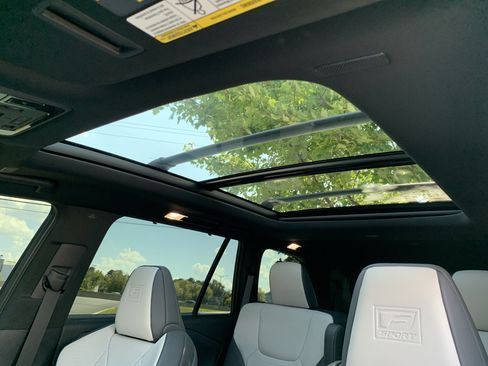 Certified 2026 Lexus TX 350 AWD w/ Technology Package image 28