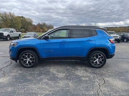 Used 2024 Jeep Compass Limited image 10
