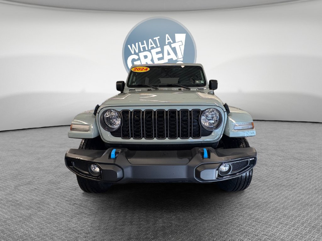Used 2024 Jeep Wrangler Unlimited AWD/4WD image 9