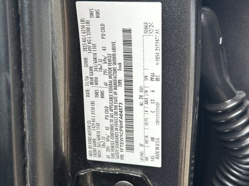 Used 2017 Ford F150 Lariat w/ Trailer Tow Package image 29