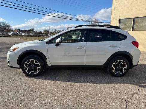 Used 2017 Subaru Crosstrek 2.0i Limited w/ Popular Package #2 image 38