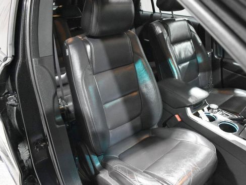 Used 2014 Ford Explorer Limited AWD/4WD image 17
