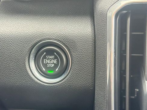 New 2026 GMC Acadia Denali w/ Super Cruise Package image 17