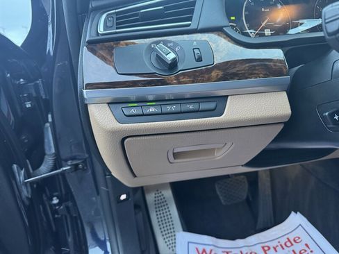 Used 2014 BMW 750Li xDrive image 7