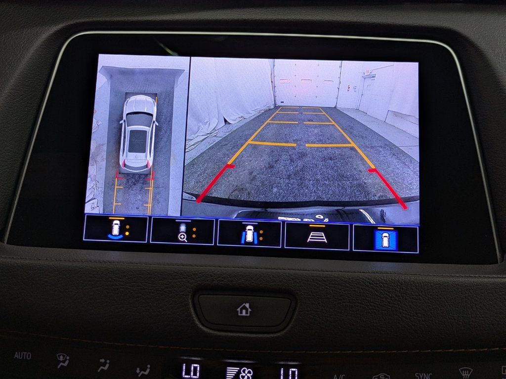 Used 2022 Cadillac XT4 Sport w/ Enhanced Visibility Package AWD/4WD image 10