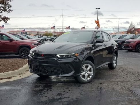 Certified 2024 Dodge Hornet GT w/ Tech Pack w/o Parking image 28