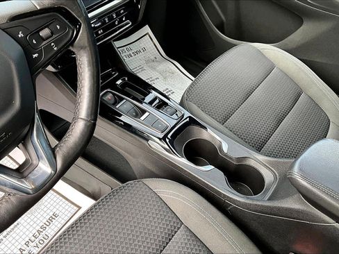 Used 2023 Chevrolet Bolt EUV LT w/ Comfort Package image 15