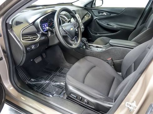 Used 2023 Chevrolet Malibu LT FWD image 13