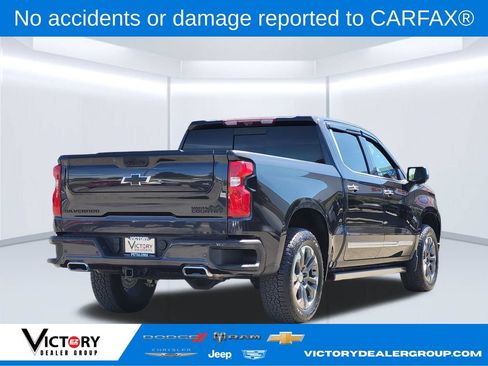 Used 2024 Chevrolet Silverado 1500 High Country w/ Technology Package AWD/4WD image 5