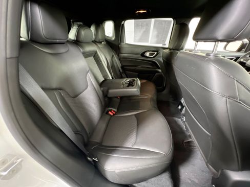 Used 2022 Jeep Compass Latitude AWD/4WD image 24