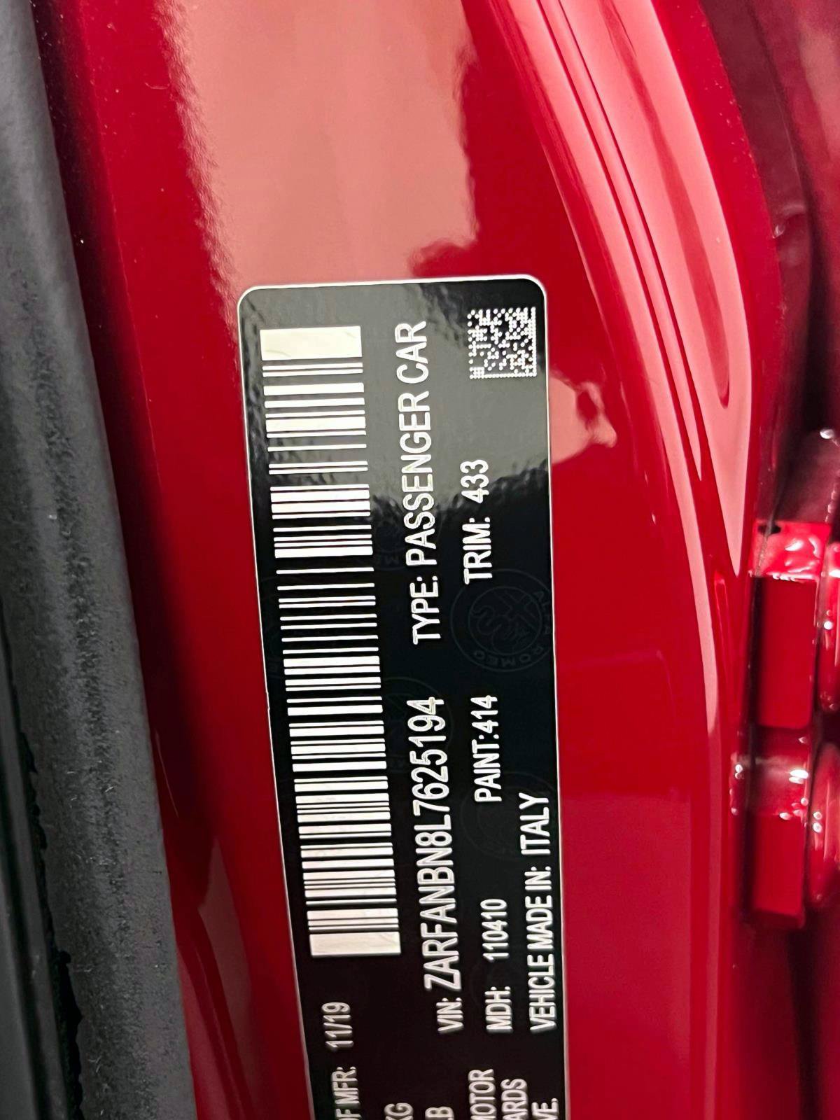 Used 2020 Alfa Romeo Giulia Ti AWD/4WD image 31