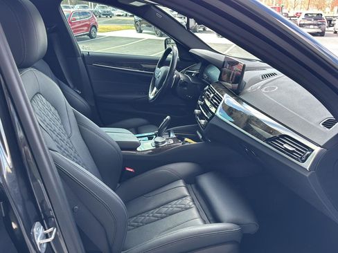 Used 2021 BMW 540i w/ M Sport Package image 10