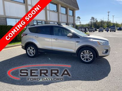Used 2017 Ford Escape SE w/ Equipment Group 201A